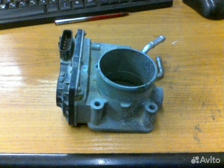Дроссельная заслонка Toyota Avensis 2 250 1.8 2007
