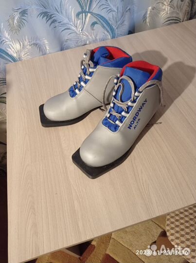 Лыжные ботинки nordway 35