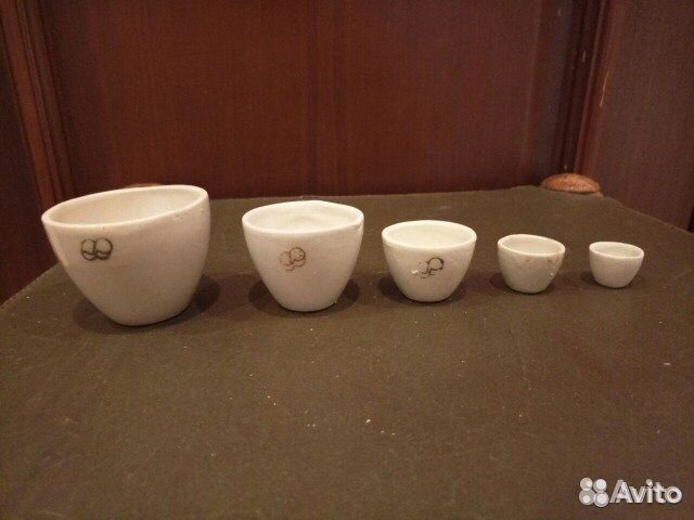 Тигели фарфоровые разных размеров