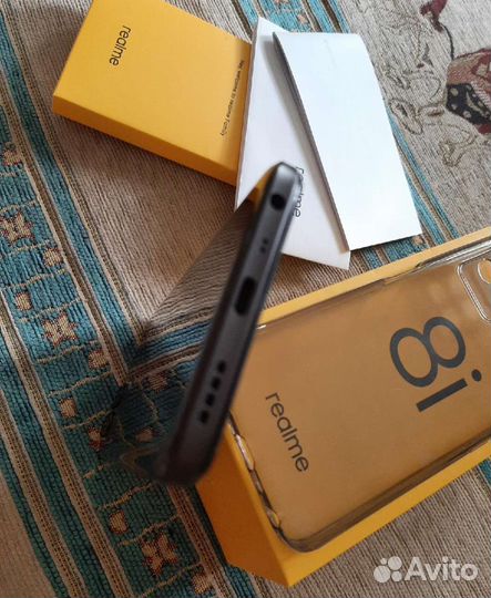 Мобильные телефоны realme 8i