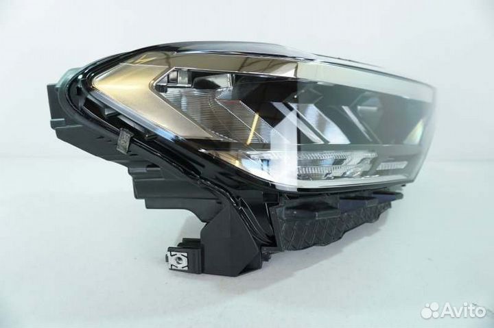Фара правая Volkswagen Polo 6 2020
