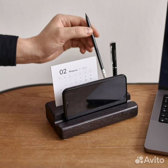 Деревянная подставка monomount для телефона