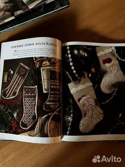 Американская книга с дизайнами для вышивки крестом