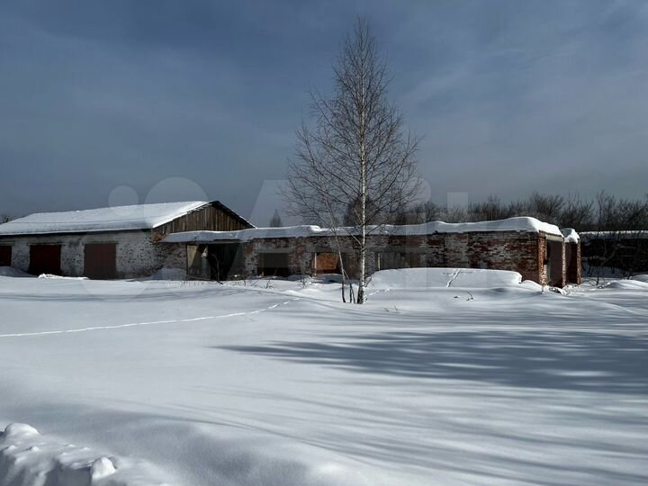 Здание, 1100 м²