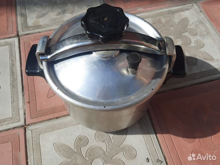 Скороварка СССР 6 литров