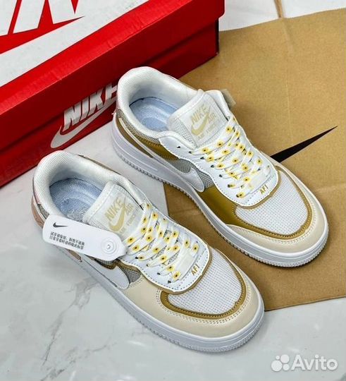 Кроссовки женские 38(24см), 41(25,5см)