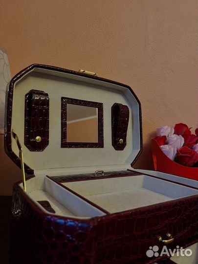 Сундук для украшений