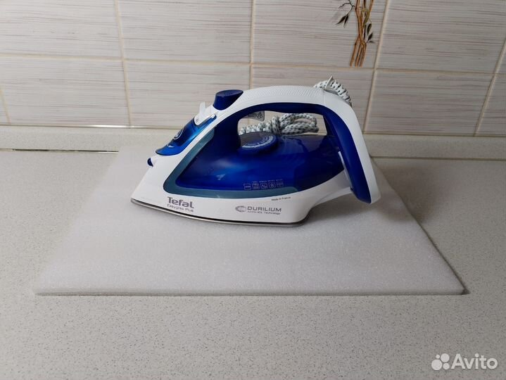 Утюг Tefal Easygliss plus FV5717E0