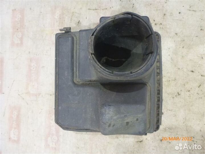 Корпус воздушного фильтра Mitsubishi Lancer CS1A