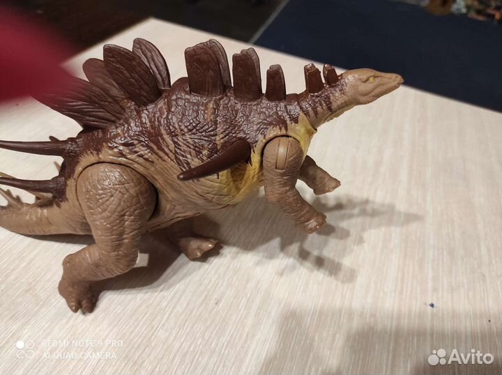 Динозавр пирс