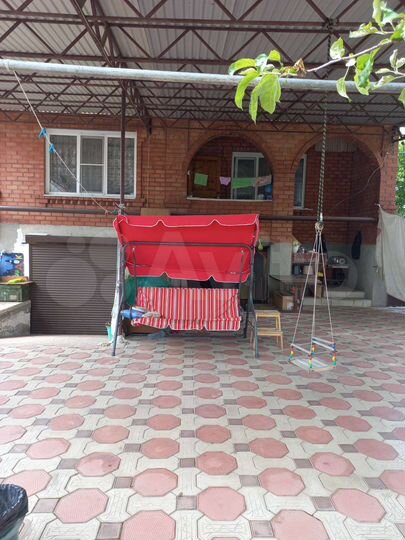 Дом 283 м² на участке 6,8 сот.