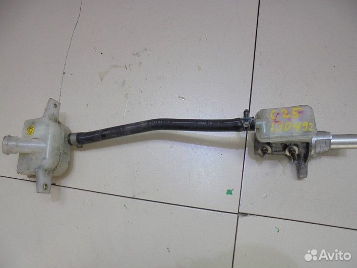 Главный тормозной цилиндр nissan C25