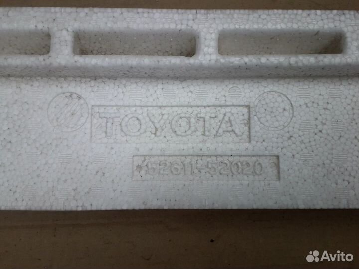 Абсорбер переднего бампера Toyota IST-1