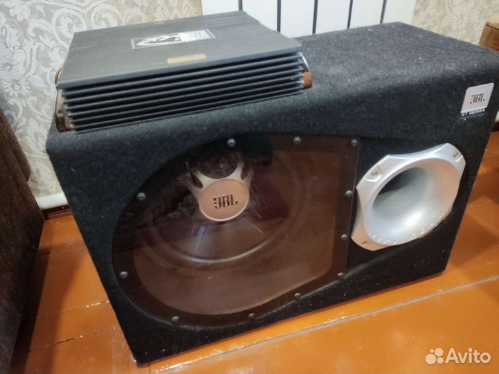 Саб сабвуфер jbl + усилитель
