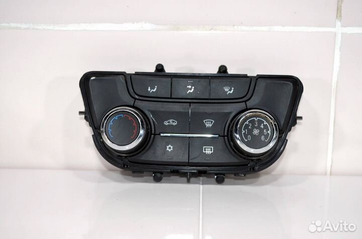 Блок управления отопителем Opel Zafira C 2012+