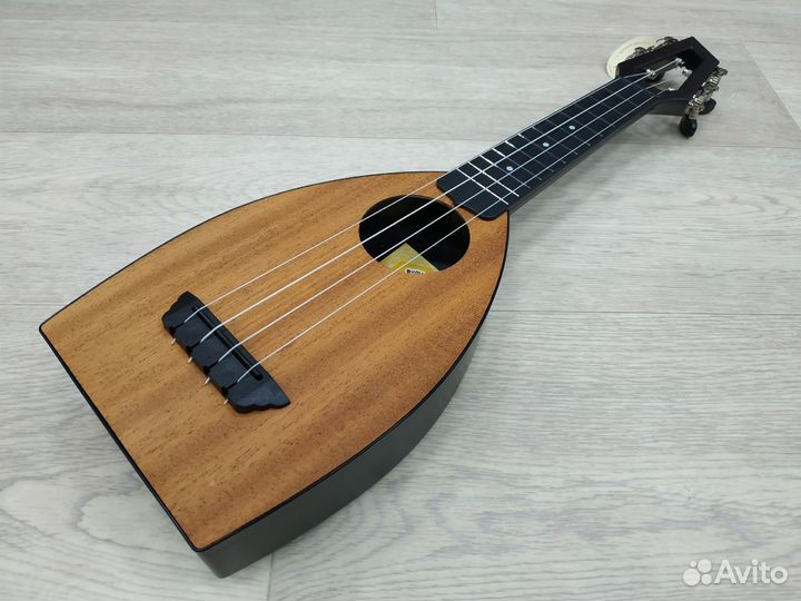 Новая укулеле