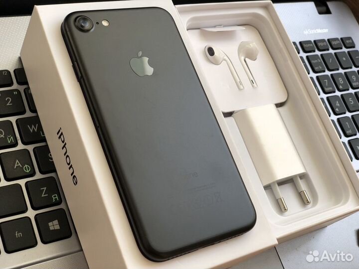 iPhone 7, 32 ГБ