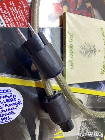 Фирменный кабель Inakustic