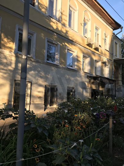 Комната 18,5 м² в 5-к., 2/3 эт.