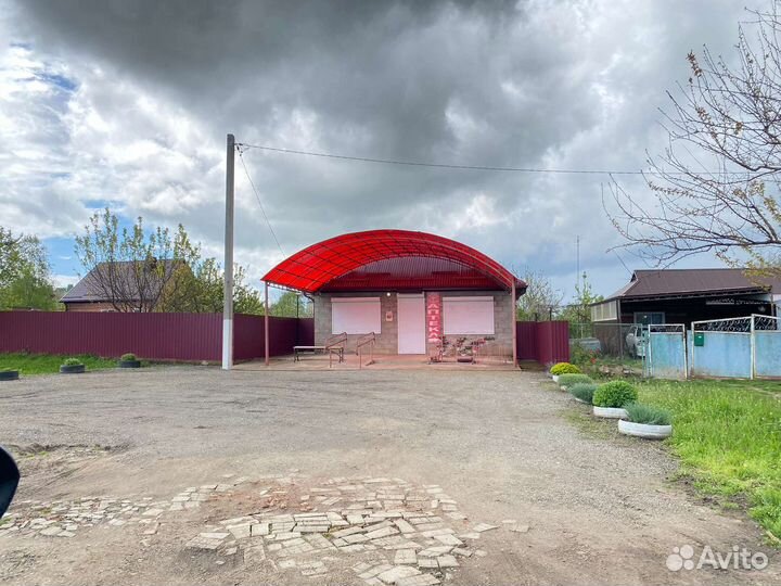 Аптека здание, земля, товар