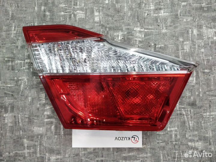 Фонарь Камри 50 левый в багажник Оригинал бу