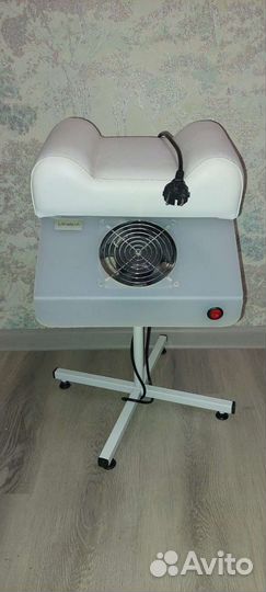 Подставка-пылесос для педикюра