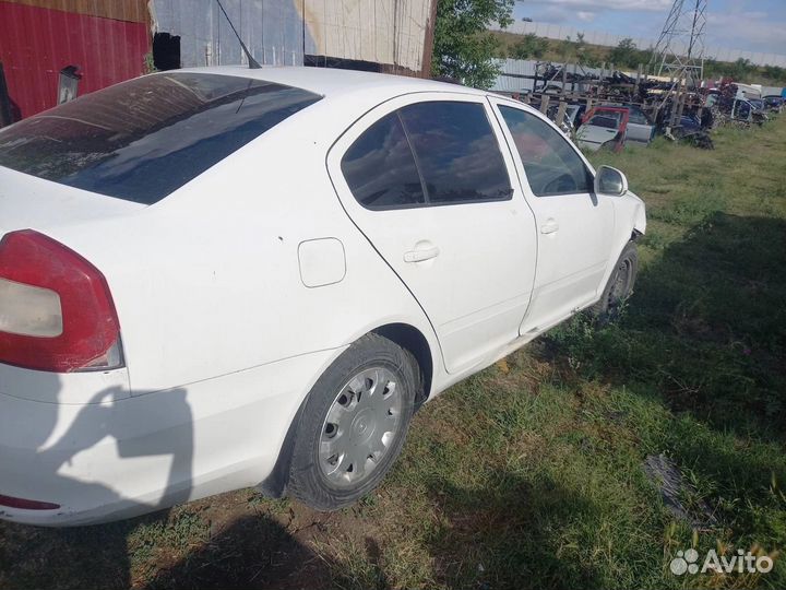 На разборкуе Skoda Octаvia A5 FL 1.4i (BUD)