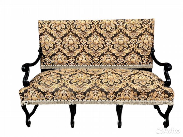 Салонный антикварный гарнитур мягкой мебели