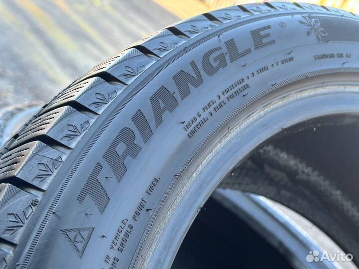 Triangle Snowlink TWT02 235/45 R18 98V