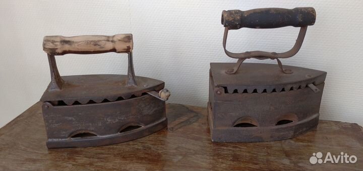 Утюг чугунный старинный