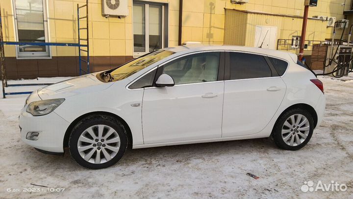 Opel Astra 1.6 AT, 2010, 129 000 км