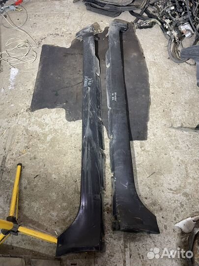 Накладка порога наружная Nissan Primera P12