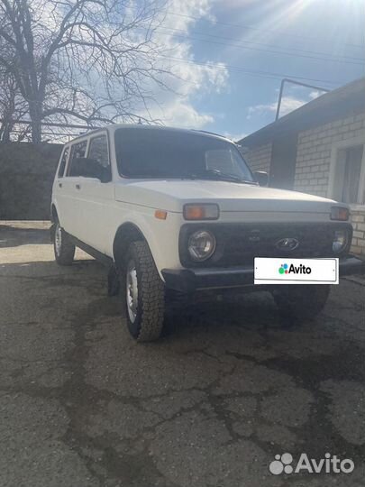 LADA 4x4 (Нива) 1.7 МТ, 1999, 100 000 км