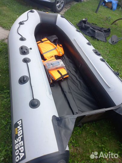 Лодка с мотором