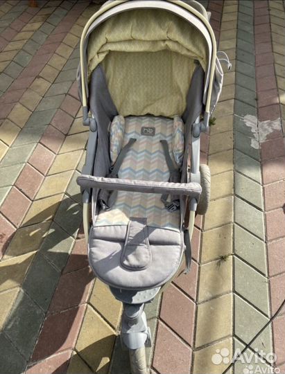 Прогулочная коляска