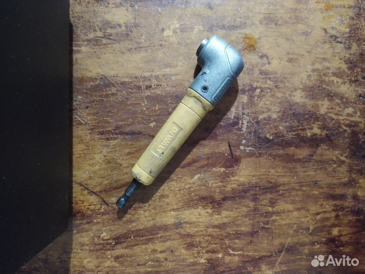 Угловой адаптер dewalt