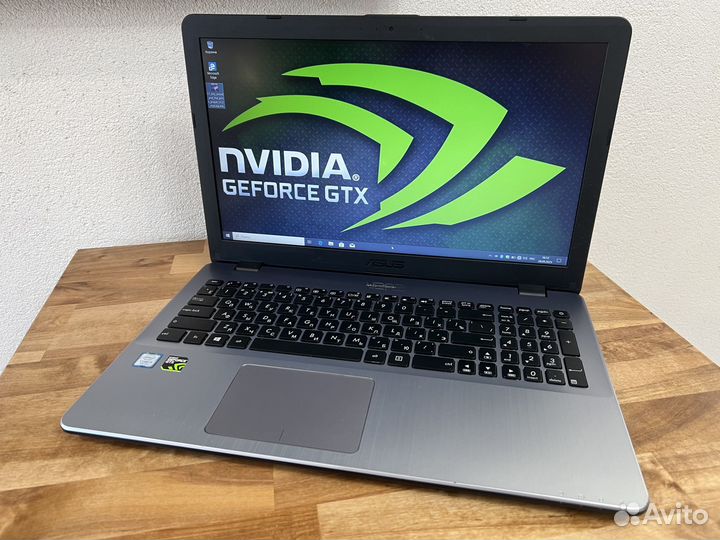 2020 игровой Asus i3-7020 8Gb MX130 SSD256+640 FHD