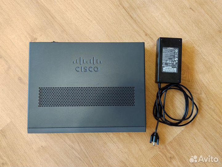 Маршрутизатор Cisco 881