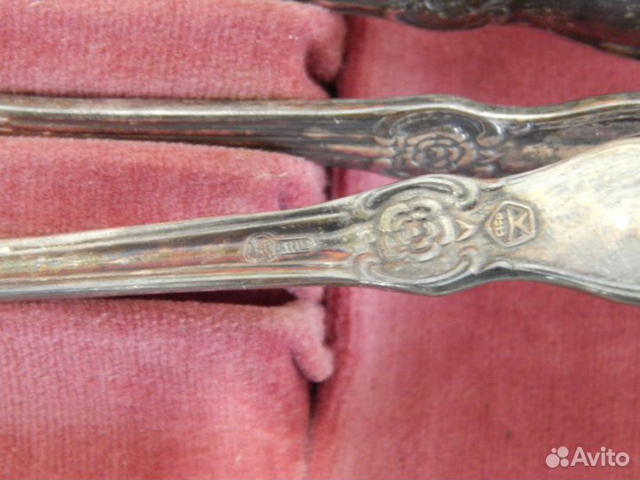 5 наборов Ложек.4 Чайные+1 Столовые