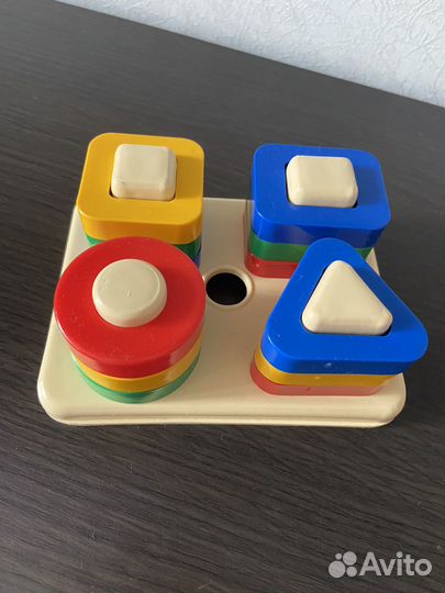 Развивающие игрушки для малышей