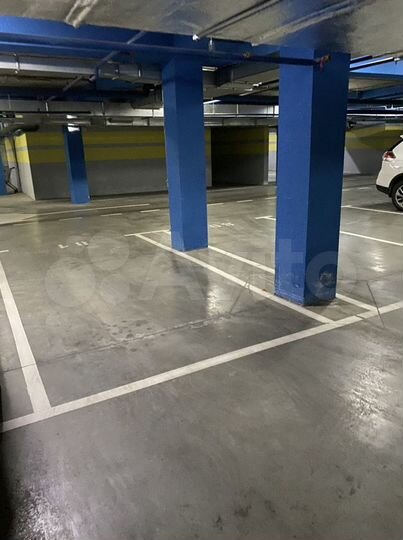 Машиноместо, 13 м²