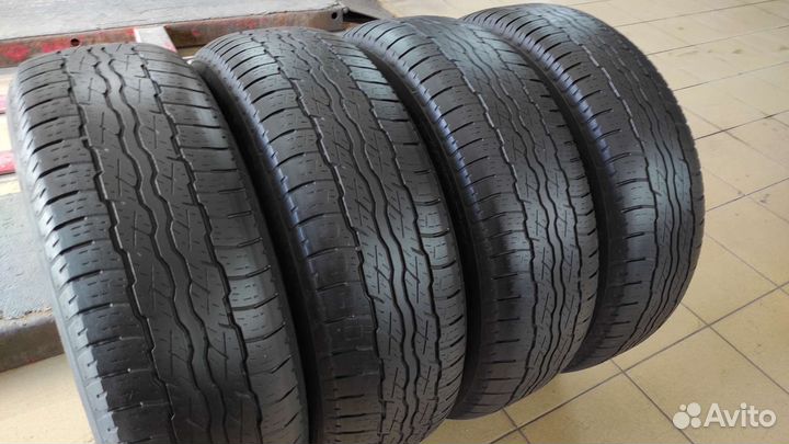 Bridgestone Dueler H/T 687 225/65 R17