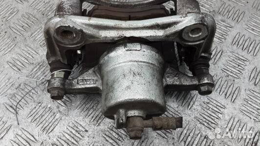 Суппорт тормозной передний левый KIA CEE'D 2 (JD)