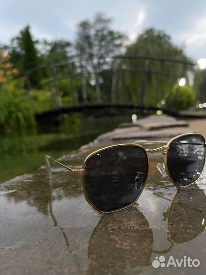 Солнцезащитные очки