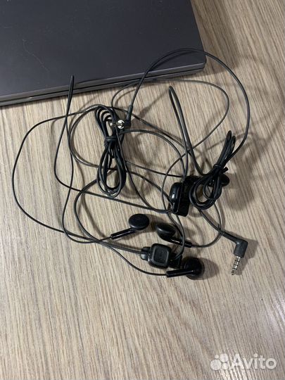 Наушники работающие 11 разных фирмовые