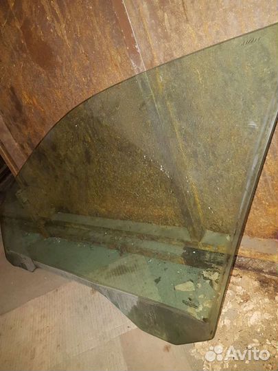 Боковое стекло bmw e39