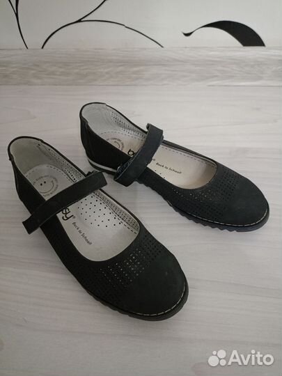 Туфли для девочки35 размер