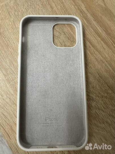 Чехол на iPhone 12
