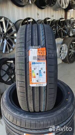 Tracmax X-Privilo TX3 235/45 R18