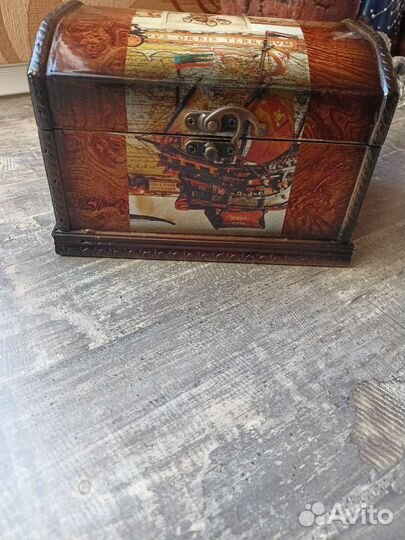 Ящик деревянный подарочный